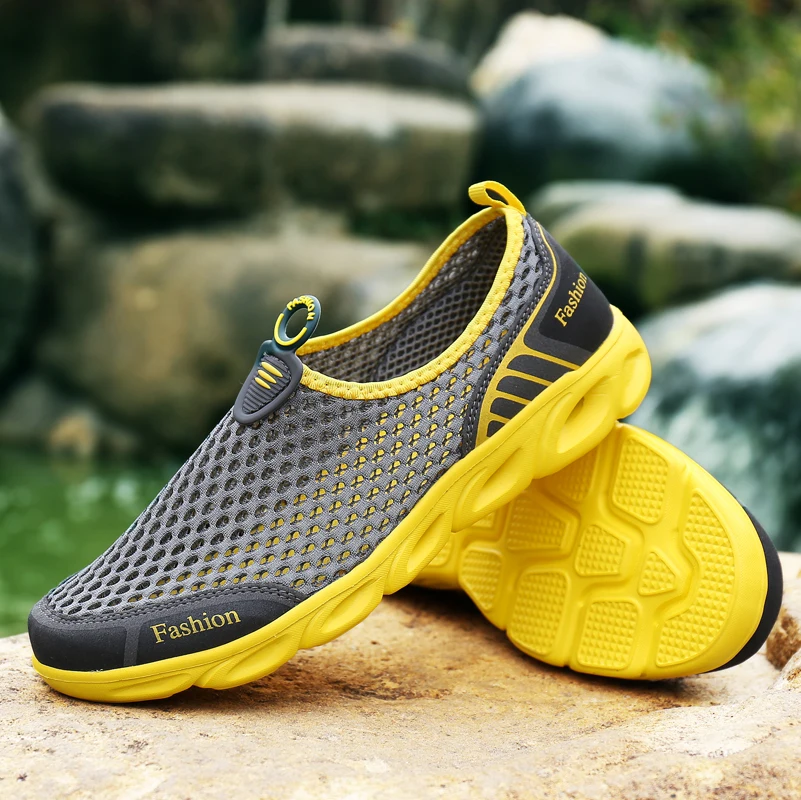 Summer Outdoor Water Shoes Men Swimming Water Shoes Adult Couple Flat Soft Breathable Non-Slip  Light Fishing Net Water Shoes