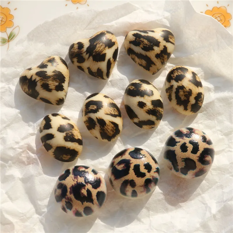 2021 New style 50pcs/lot Leopard pattern print cartoon heart/oval/round shape resin flatback beads diy jewelry earring accessory