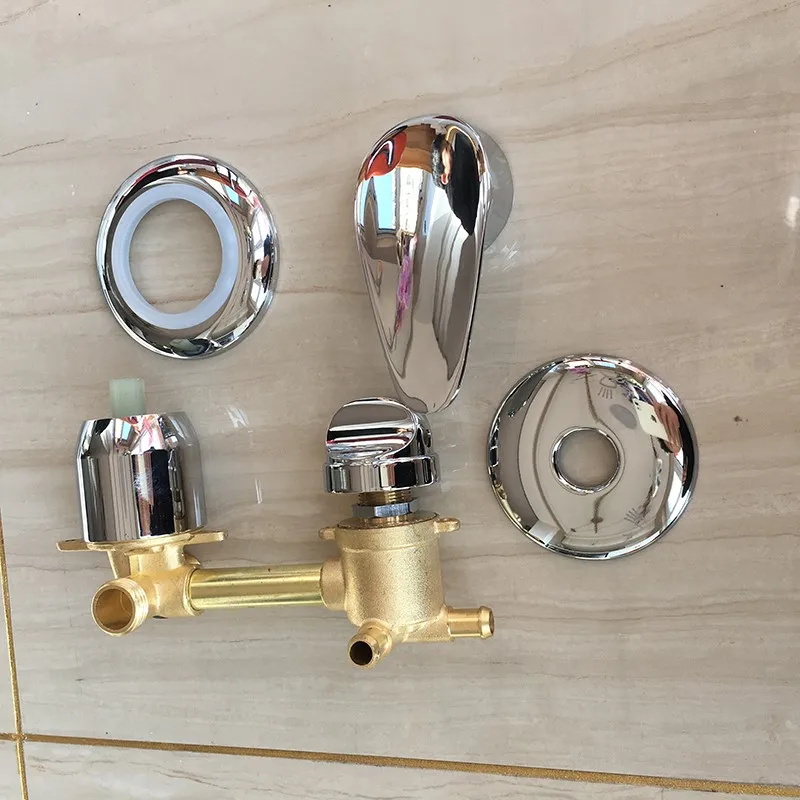 

MTTUZK Настенный 2/3/4/5-ходовой выход Твердый латунный смеситель для душа Винт и интубационные смесители для душа Смесительный клапан для душевой комнаты