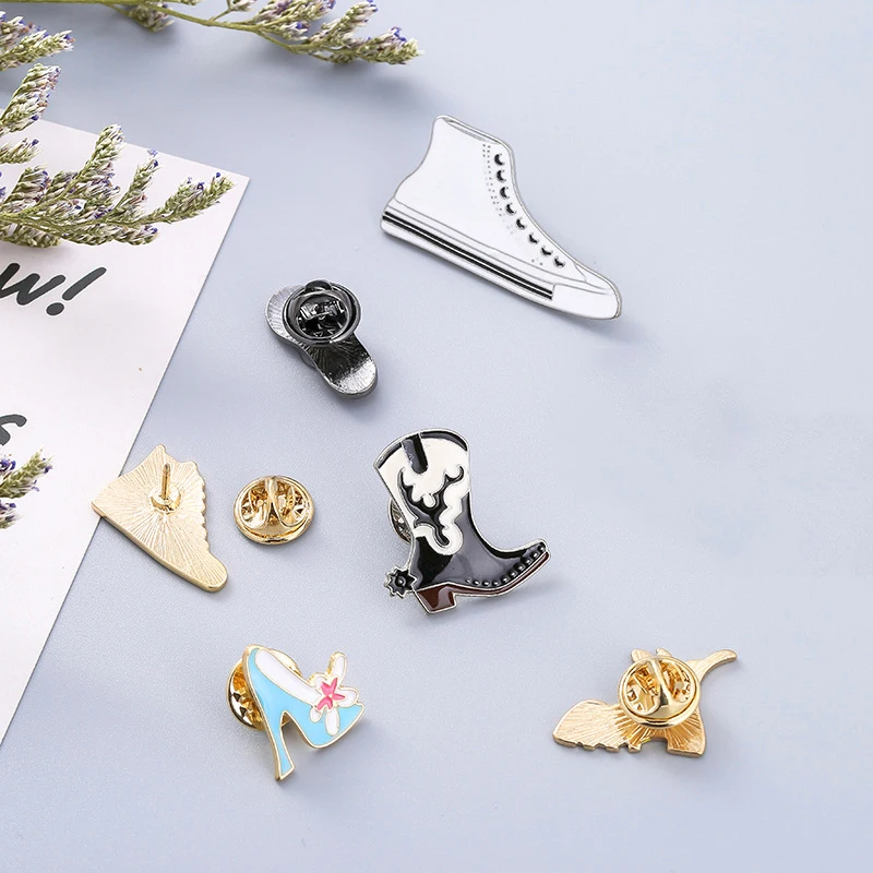 Enamel Canvas Shoes Pins Collection Boots High Heels Roller Skates Slippers Brooches Clothes Bag Button Pin Badges Women Jewelry