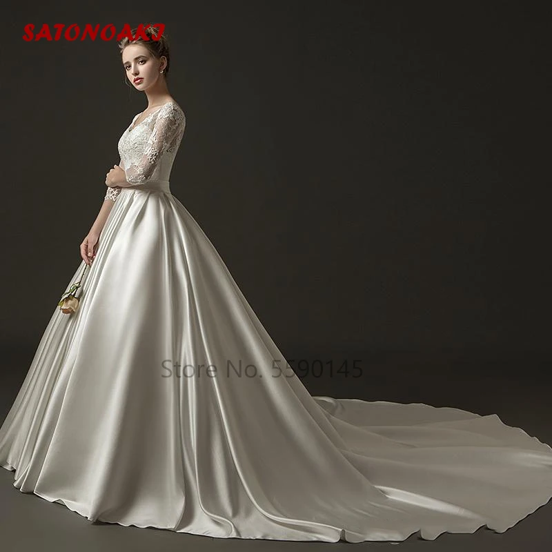 2024 Modest Ball Gown Satin Lace Wedding Dress With 3/4 Sleeves V Neck Corset Back Bridal Vintage Custom Made Vestido De Novia