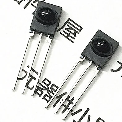 10PCS/LOT TSOP7000  DIP-3 high sensitivity infrared receiver head 20 m Angle 45 ° 455 KHZ