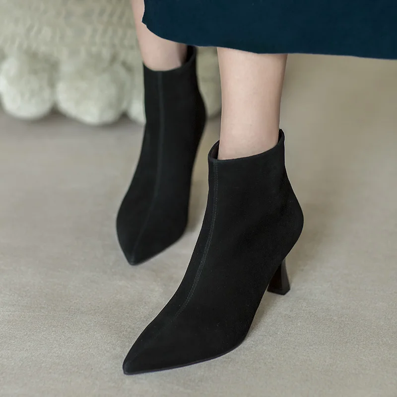 

LIBIELIY Genuine Sheepskin Lady Boots Women Thick-soled Retro British Style Zipper Pointed Ankle Boots Women