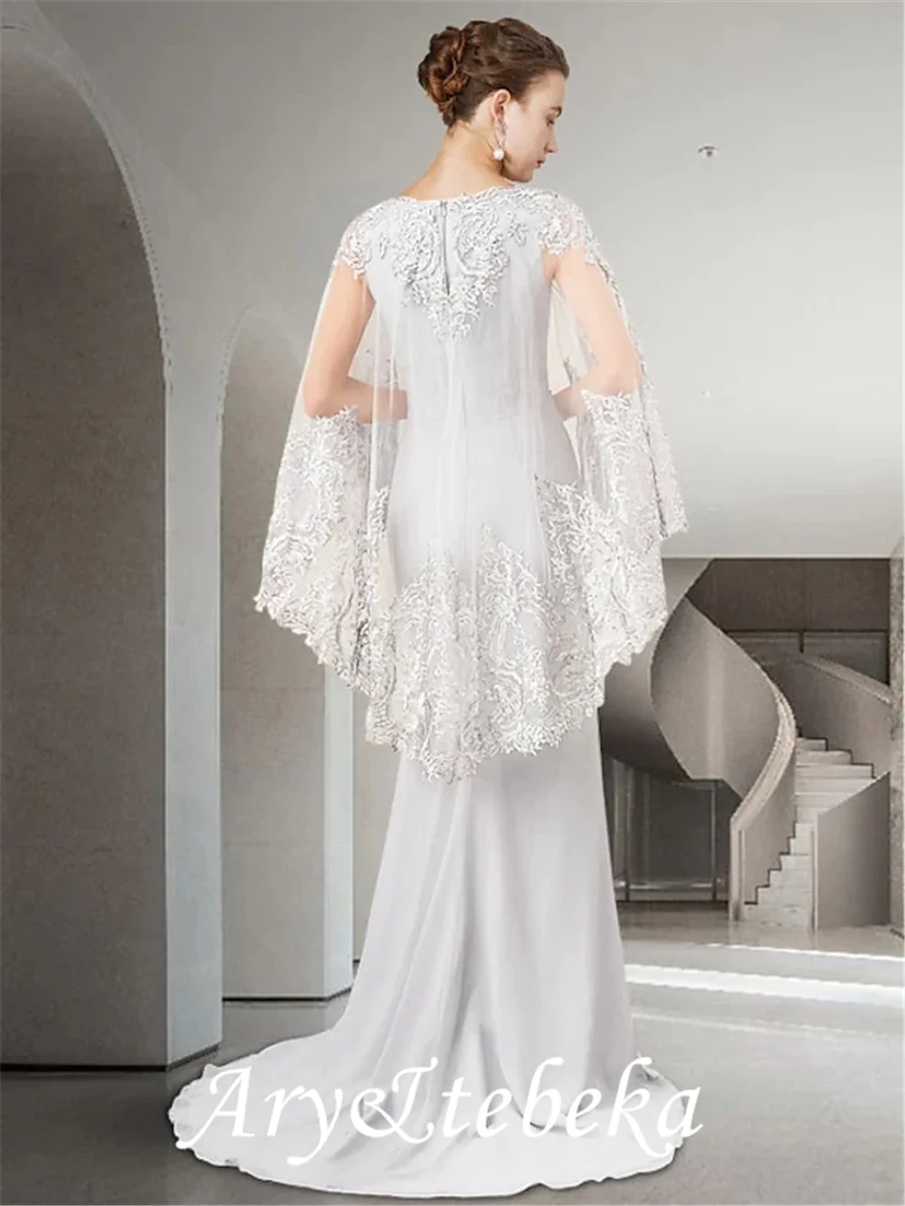 Mantel/Spalte Mutter der Braut Kleid Luxuriöse Elegante V-ausschnitt Sweep/Pinsel Zug Chiffon Lange Hülse mit perlen Appliques