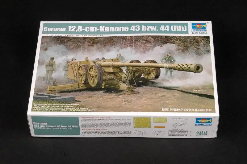 

Trumpeter 1/35 02312 German 128mm Pak44 Model Kit