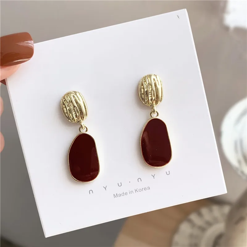 Charm S925 Needle Fashion Earrings Temperament Niche Earrings Ins Simple Geometric Piece Wine Red Girl Earrings Bulldog