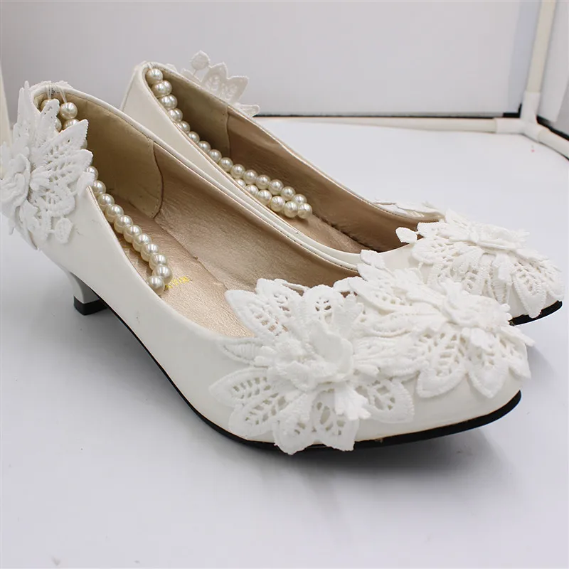 【Xingchenmao】Made in China White Large Size Ladies Wedding Shoes Lace Bead Low Heel Bridesmaid Shoes BH169