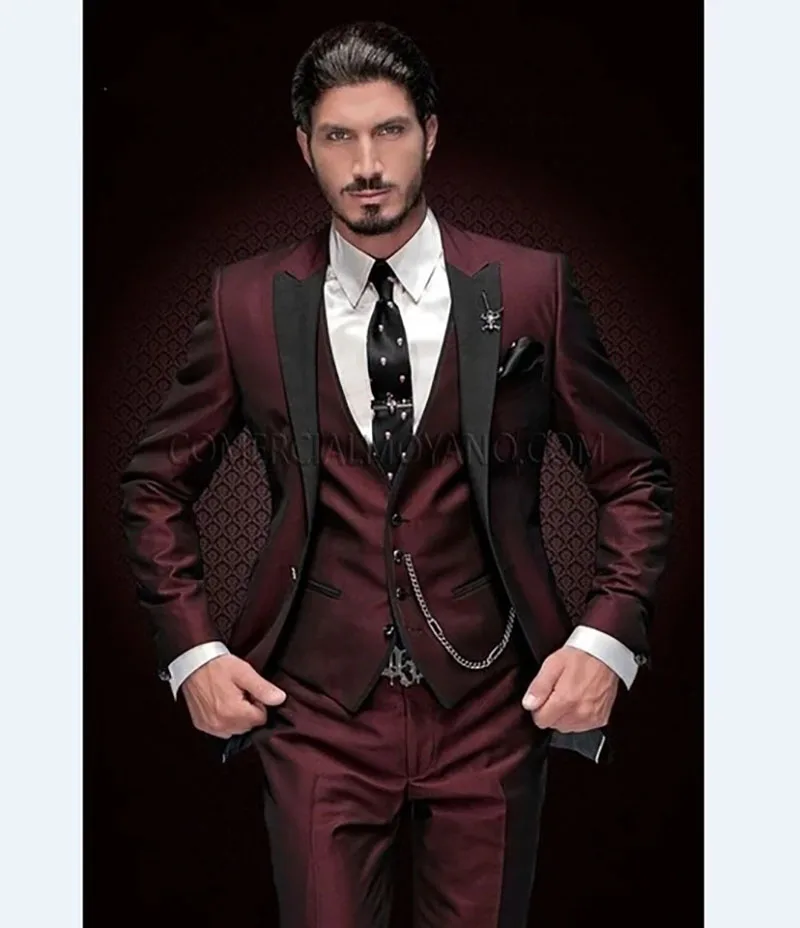 

New Arrival Groomsmen Peak Black Lapel Groom Tuxedos Burgundy Men Suits Wedding Best Man Blazer (Jacket+Pants+Vest)