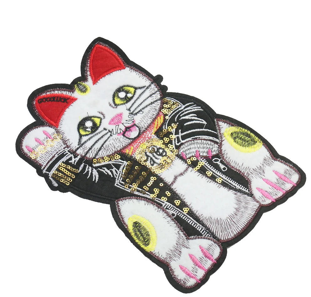 Large Kawaii Japanese-style Maneki Neko Embroidery Applique Iron on Transfer Patch Clothe Sewing Decor Badge Scrapbook Accessory