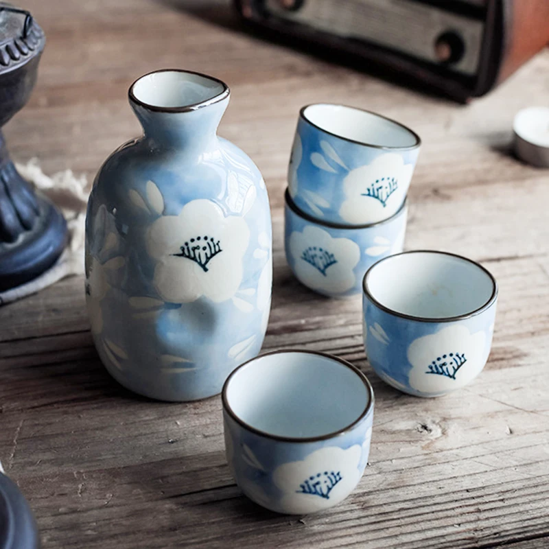 Blue Flower Wine Set Japanese Sake Set Ceramic Wine Pot with Drinking Cup Flagon Bar Set (1 pot + 4 cups)