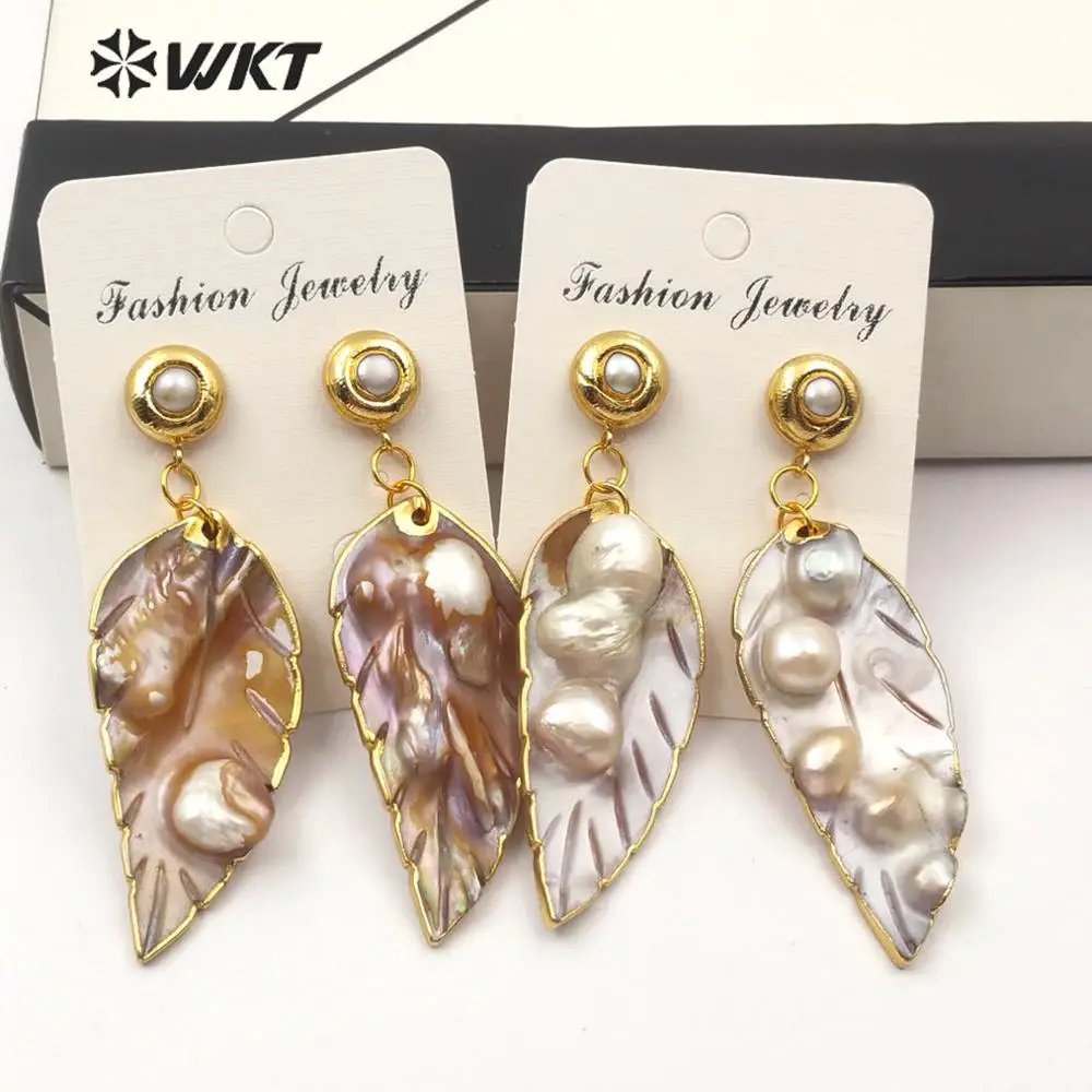 WT-E572 Wholesale Natural Mother of  Pearl Earrings Carved Feather Shape With Gold Edged Fashion Woman Sea Shell Jewelry