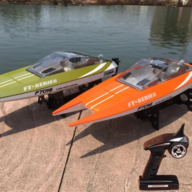 Feilun FT016 2.4G 4CH Waterproof Racing RC Boat High Speed 35km/h RC Flipped Water Cooling Boat Water Toys Gift VS FT009 FT012