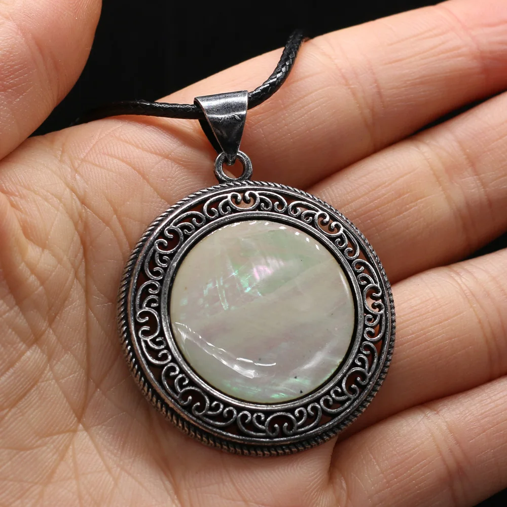 New Natural Stone Antique Silver-Color Pendant Round Shape Lapis lazuli Crystal Agated Necklace Fine Pendants Necklace 38X43mm