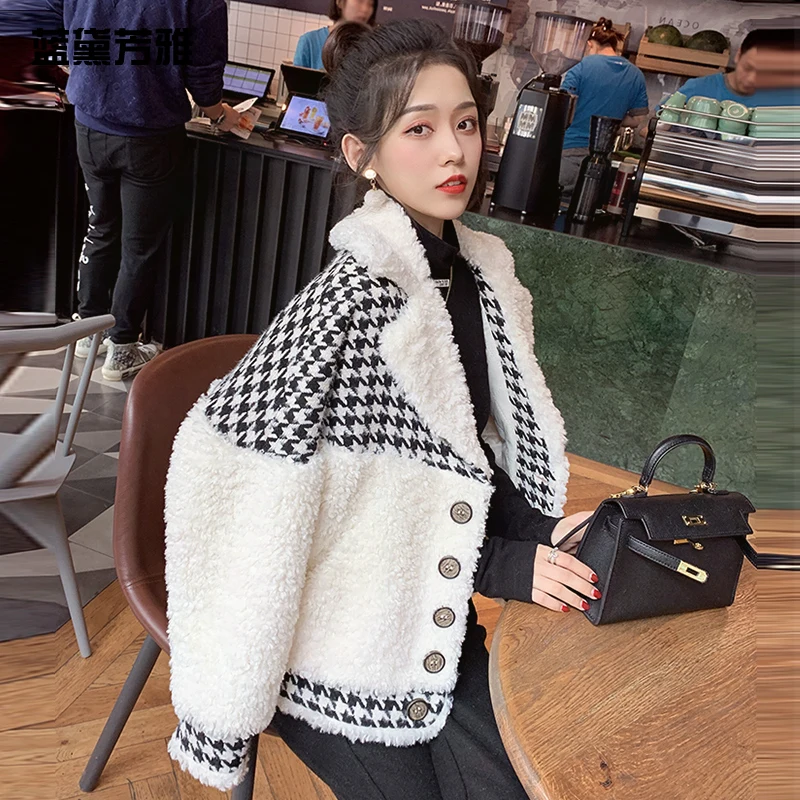 

Polaroid lamb plush coat fragrant wind splicing houndstooth short lamb coat female autumn and winter