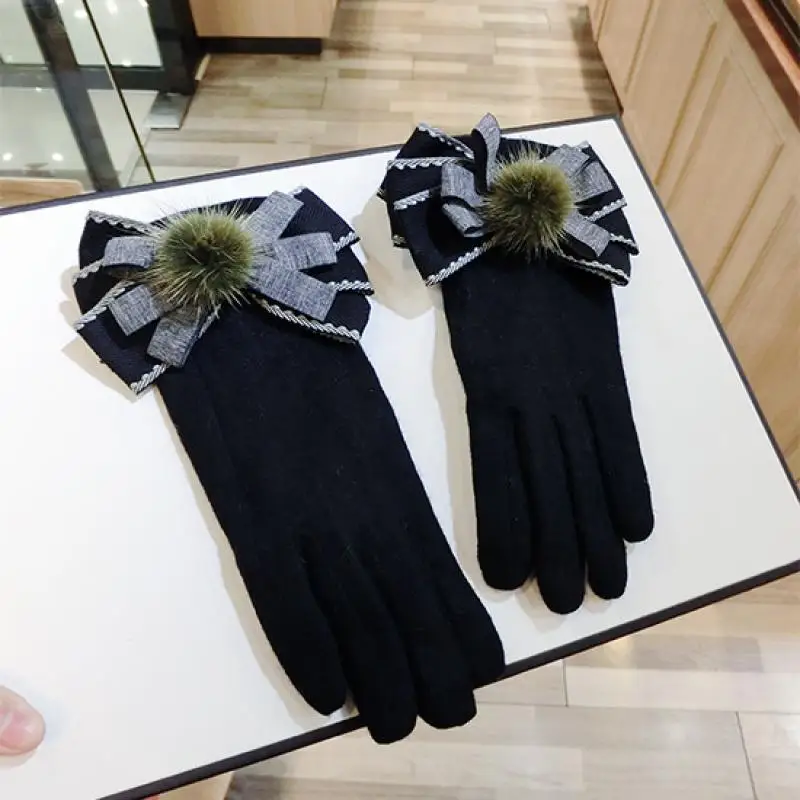 

Cashmere Gloves Bowknot Mink Cashmere Gloves Korean Fashion Ladies Five-Finger Cute Big Fur Ball Warm Touch Screen Gloves A407