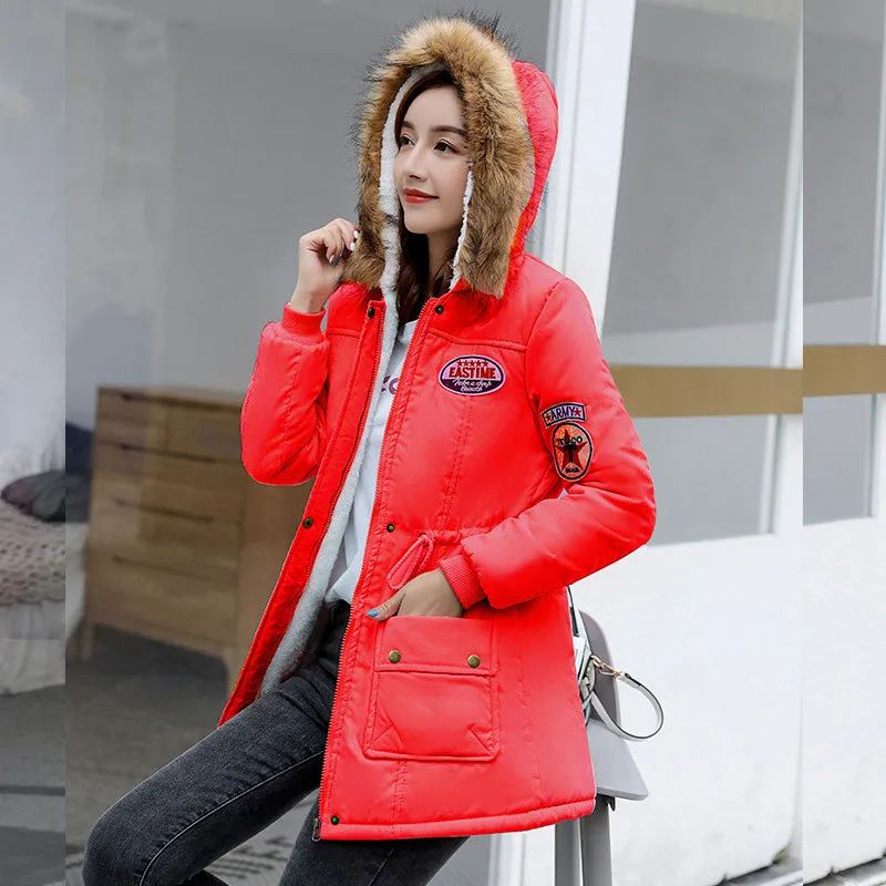 Cappotto in cotone donna autunno inverno nuova moda spessa collo di pelliccia con cappuccio coulisse sottile cappotto multicolore di media lunghezza