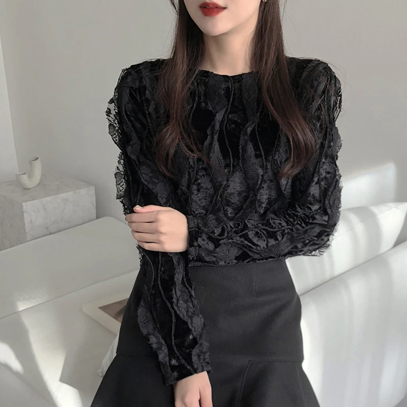 

Shintimes Lace Velvet Patchwork Pullover Splicing Blouses Women 2022 Vintage Woman Shirts Long Sleeve Woman Tops Chemisier Femme