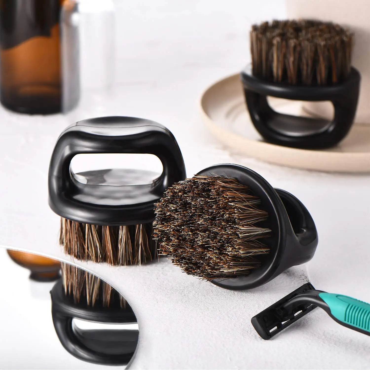 Newstyle Beard Brushes for Men, Round Shape Soft Bristle Mustache Brush Plastic Handle Beard Sweep Brushes for Men Beard Styling