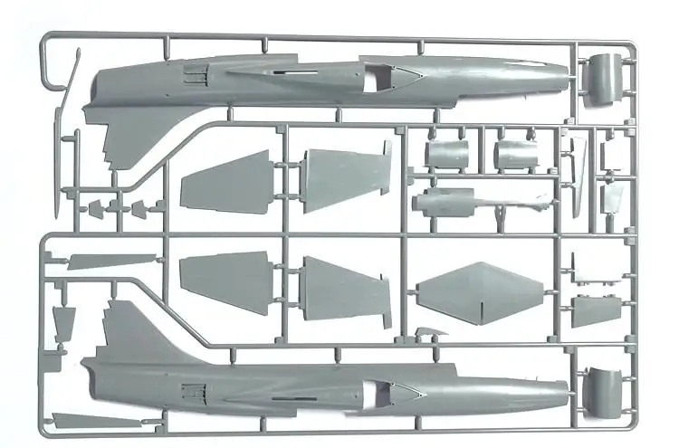 KINETIC K48096 1/48 Scale F-104A/C STARFIGHTER USAF Plastic Model Kit