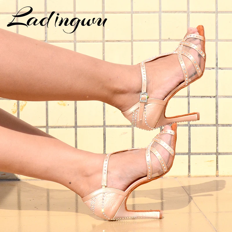 Ladingwu-zapatos de baile de fiesta para mujer, Sandalias de tacón cubano de 10cm con diamantes de imitación brillantes, malla satinada, Color piel