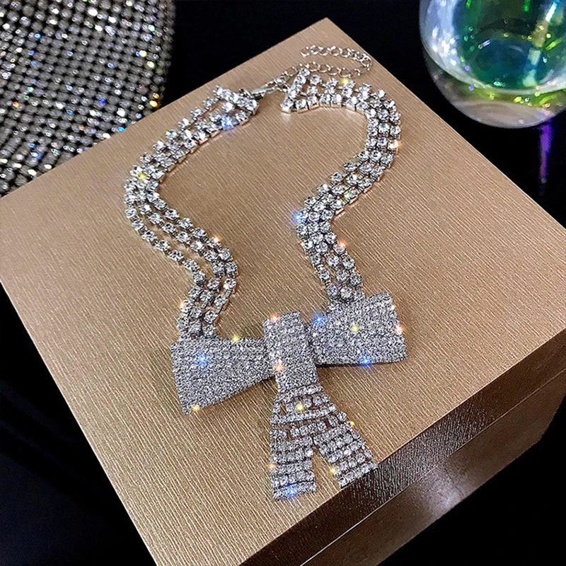 Ladies Fashion New Crystal Bow Necklace Long Full Rhinestone Pendant Necklace Personality Short Necklace Necklace Jewelry Party