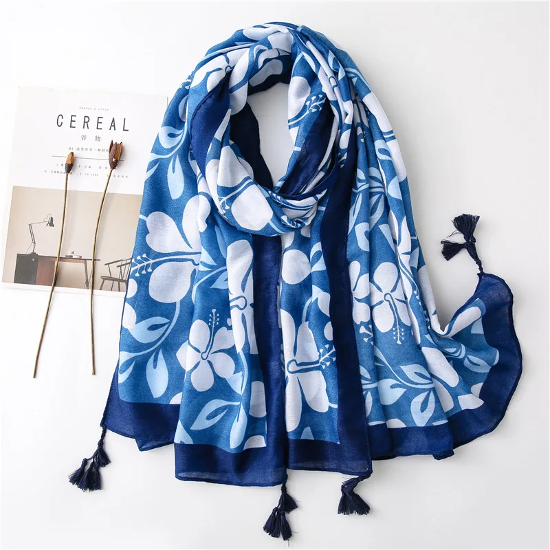

2020 Spring Vintage Flower Print Tassel Scarves Shawls Fashion Soft Floral Wrap Scarf Hijab Free Shipping