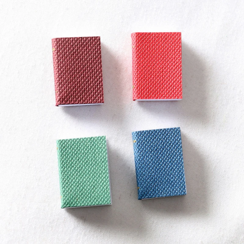 4pcs/set 1/12 Dollhouse Miniature Mini Books Model Furniture Accessories Dolls Pretend Toy Decoration