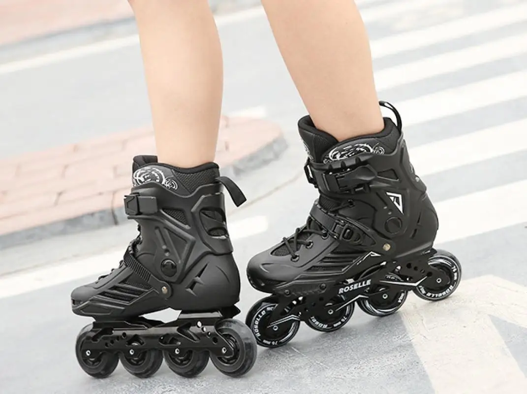 4 Wheels Pvc Roller Skate Luxury Different Size Skating Shoes Roller Sneaker For Adult Pu Rubber Beef Tendon Solid Size 35 To 47