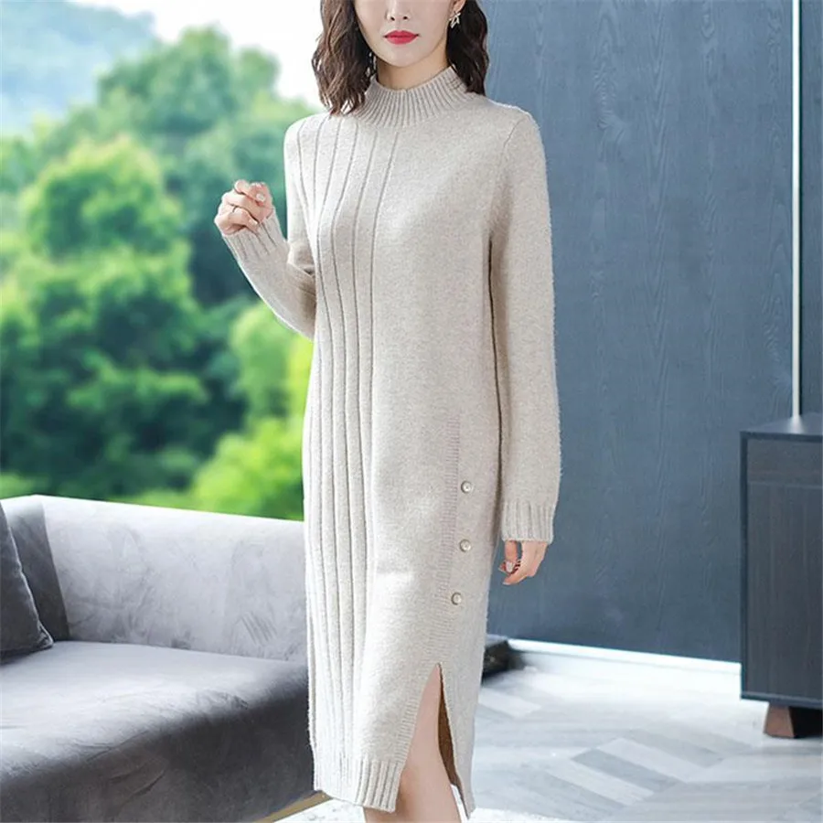 

Женское трикотажное платье-свитер с длинным рукавом