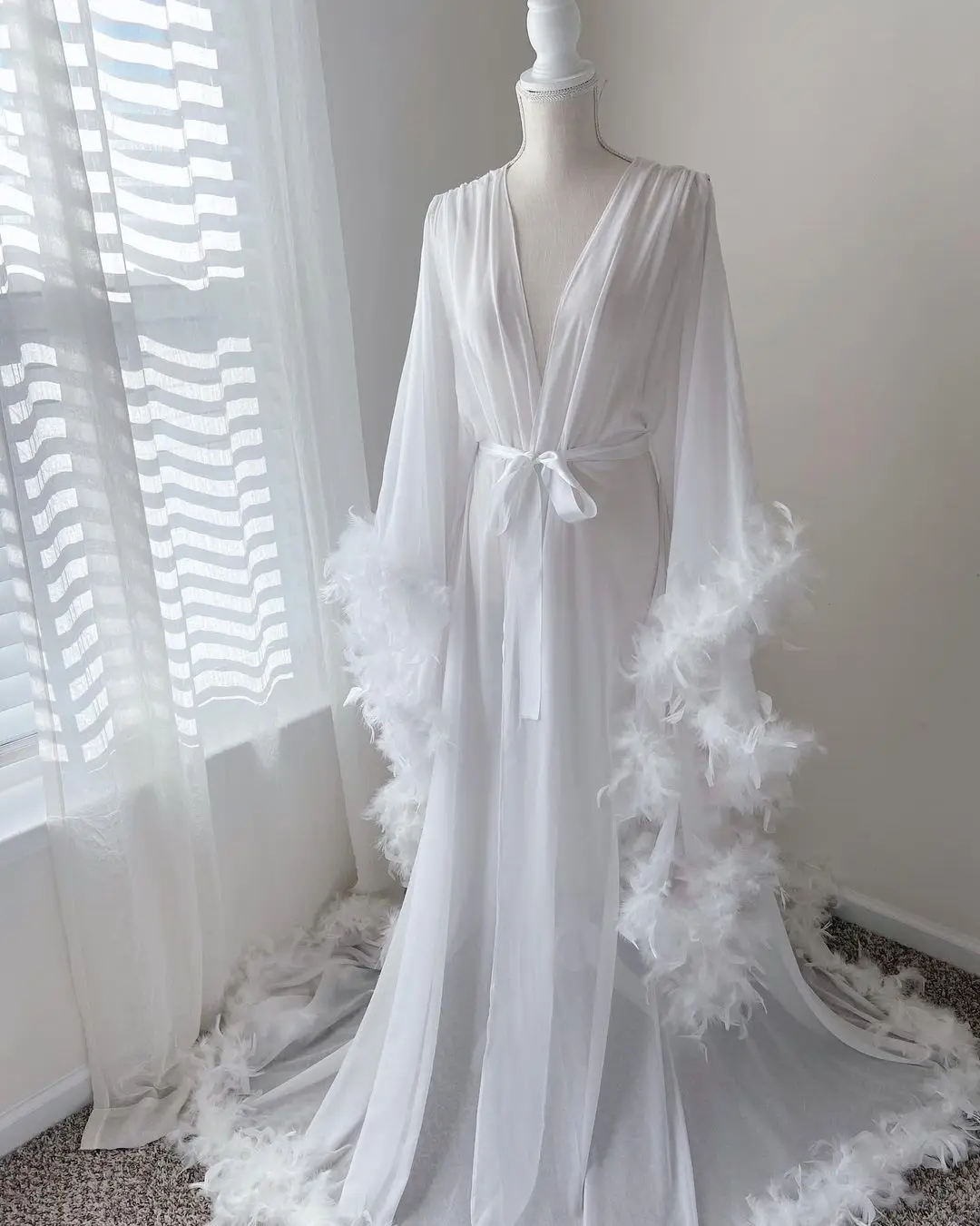 Feather White Night Robe Long Sleeves V Neck Party Sleepwear Custom Made Floor Length Split Nightgowns Robes