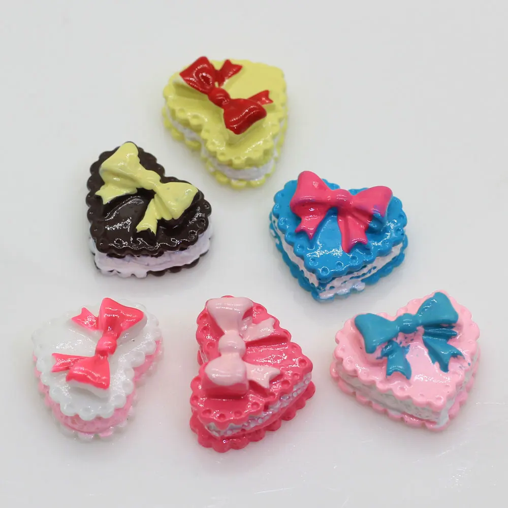 100/50pcs  Newest Simulation Mini Heart Cream Cake Resin With Bowknot For Diy Children Re-ment Or Phone Beauty Accessories