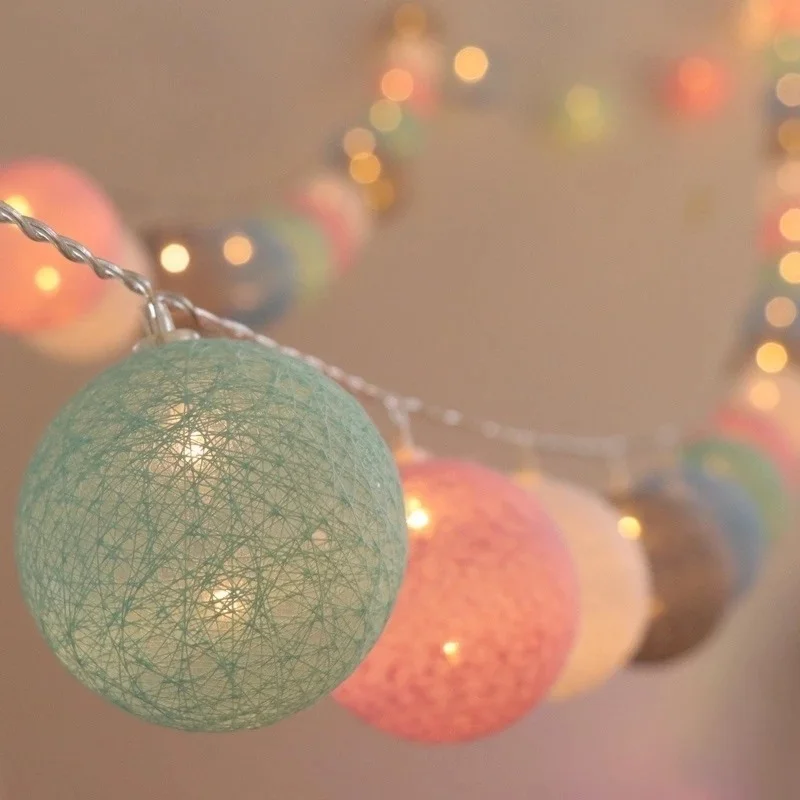 10/20/30 LEDs String Lights sfere di filo di cotone lampada per la decorazione domestica per decorazioni natalizie per feste di colore chiaro per matrimoni