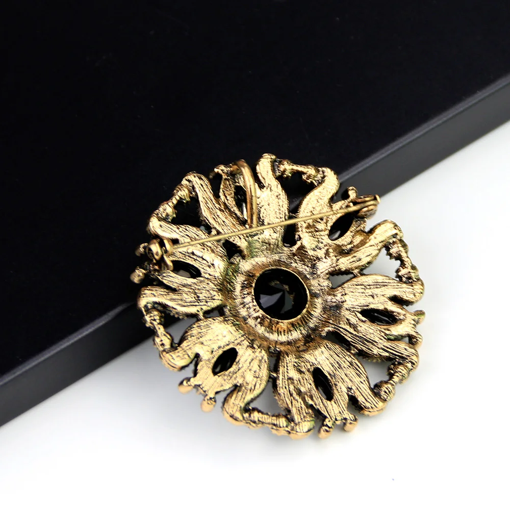 Sunspicems Bohemia Vintage Brooch Pin for Women Retro Gold Color Resin Crystal Ethnic Wedding Jewelry Lapel Scarf Broches