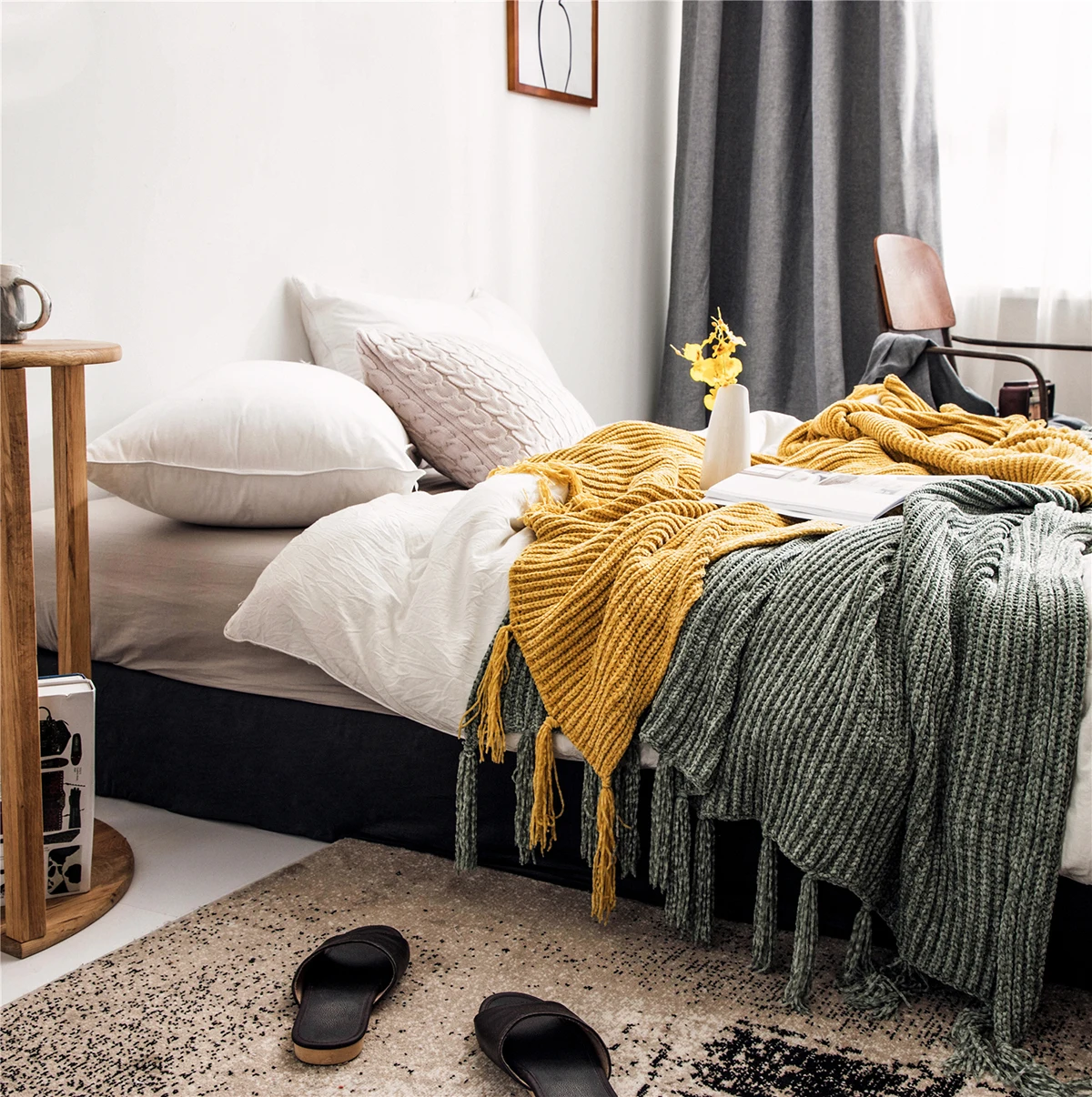 Inyahome Soft Chic Knitted Boho Blankets With Tassels Bedspread Decorative Throw Blanket for Farmhouse Plaid on the Sofa Manta