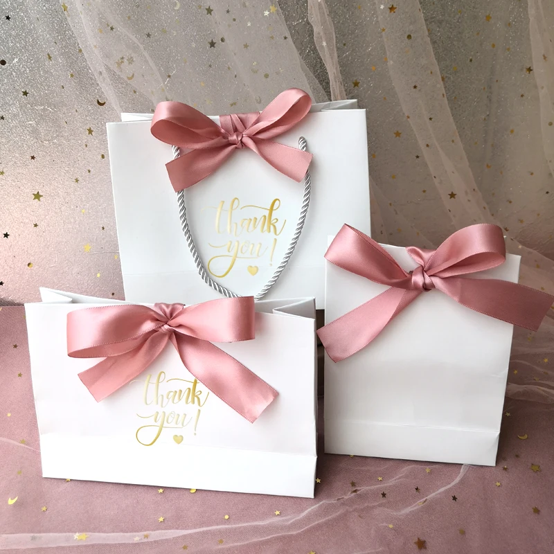 Pretty Pink Kraft Gift Bag Gold Present Box For Pajamas Clothes Books Packaging Gold Handle Paper Box Bags Kraft Paper Gift Bag