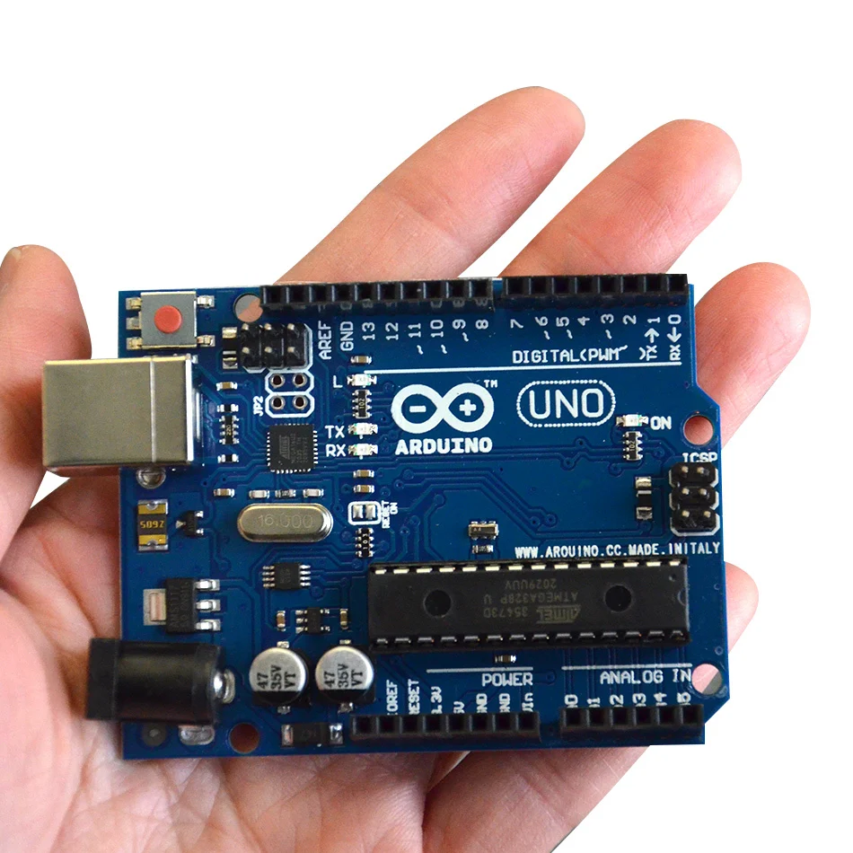 1 Set UNO R3 scatola ufficiale ATMEGA16U2 + Chip MEGA328P per scheda di sviluppo Arduino UNO R3 + cavo USB