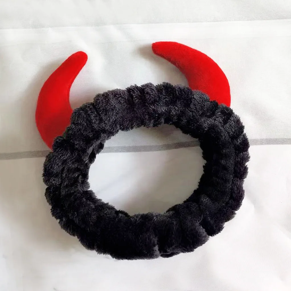 Plüsch Stirnband Frauen Mädchen Niedlichen Roten Hörner Weiche Elastische Haarband Waschen Gesicht Sport Samt Haar Band Party Bandana Haar Zubehör – Detail 4