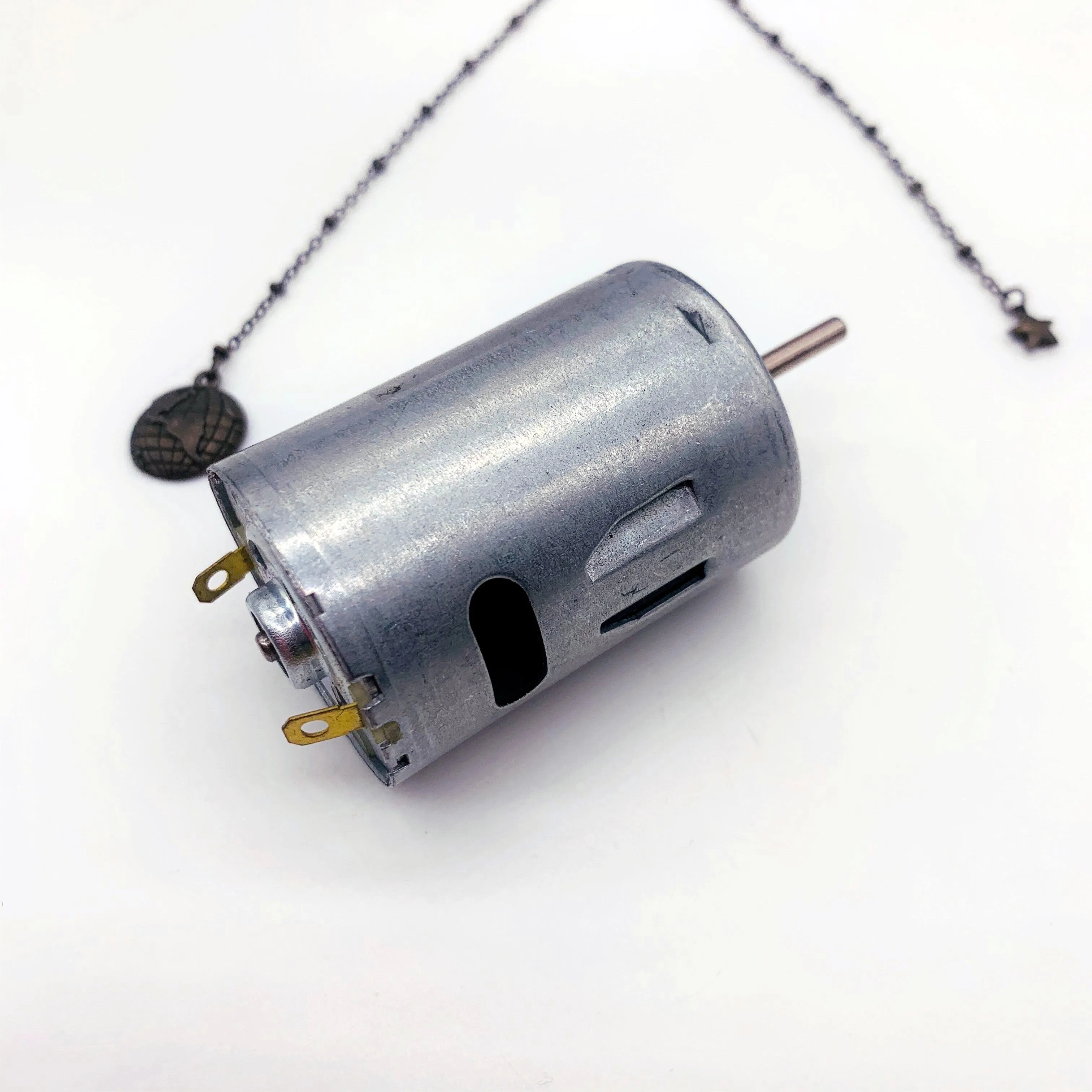 

540 DC Motor, Metal Back Cover, Strong Power, Strong Magnetic Carbon Brush Motor, Electric Drill, Car Model, 12V1W