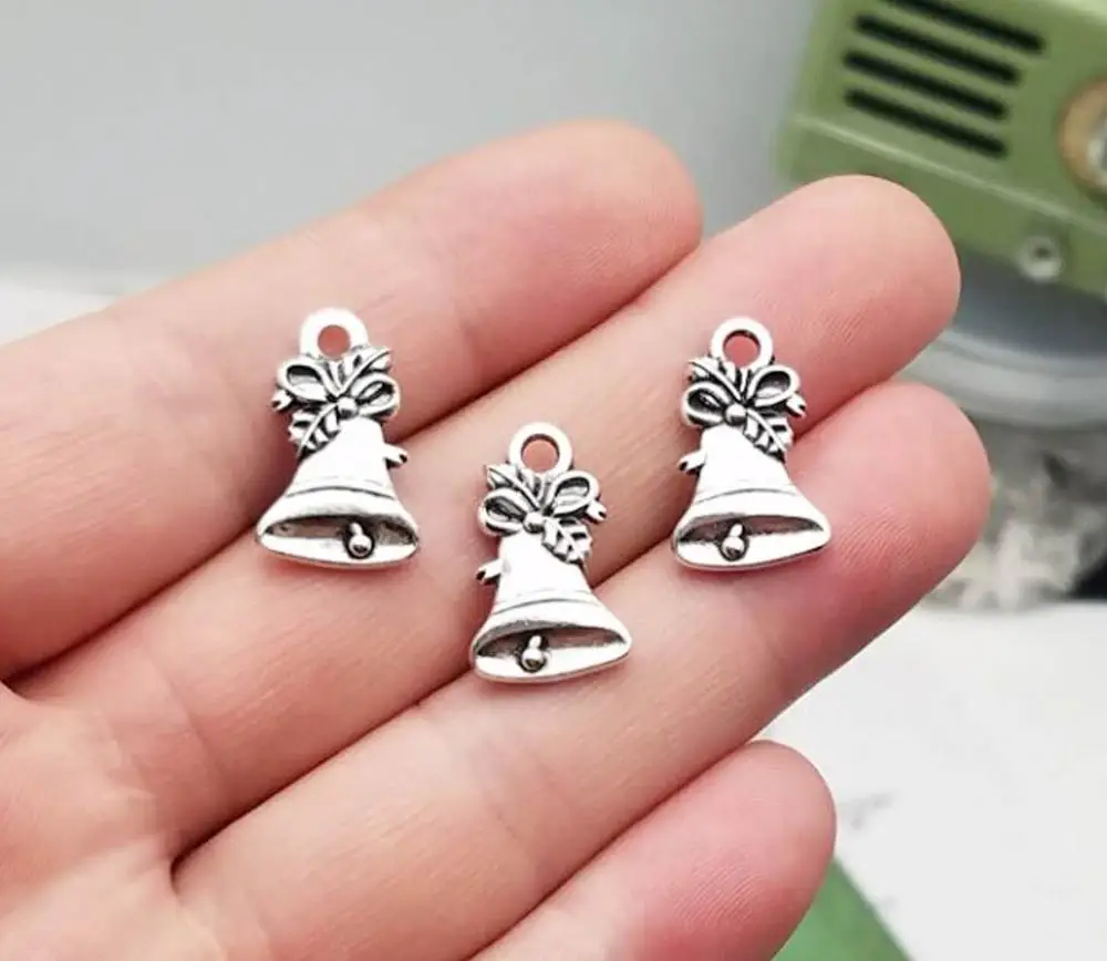 25pcs/lot--18x11mm Antique Silver Plated Christmas Bell Charms Winter Pendants For DIY Keychain Supplies Jewelry Accessories