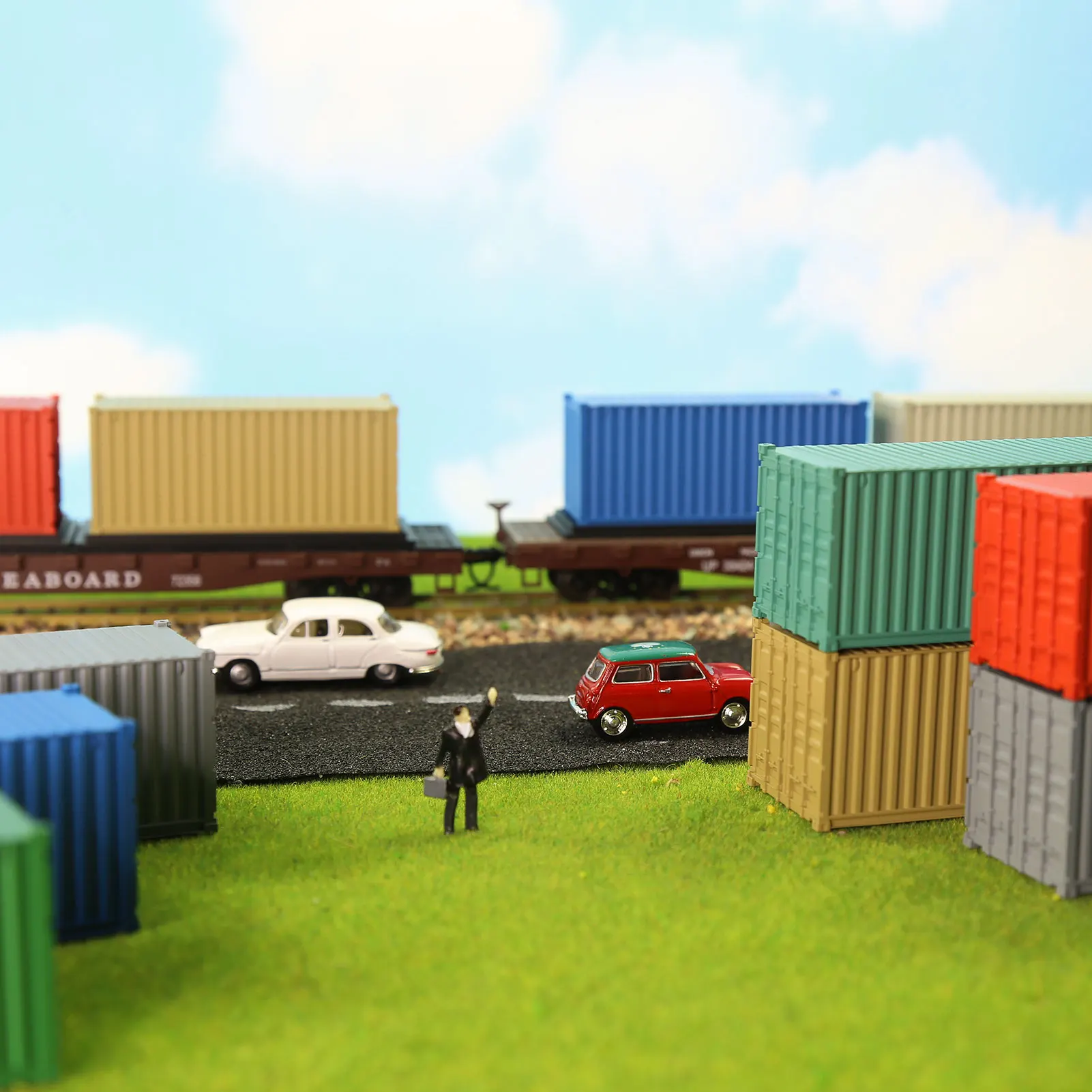 8pcs Different Colors HO Scale 1:87 20ft Blank Shipping Container Model Trains 20\' Cargo Box No Print Pure Color C8720