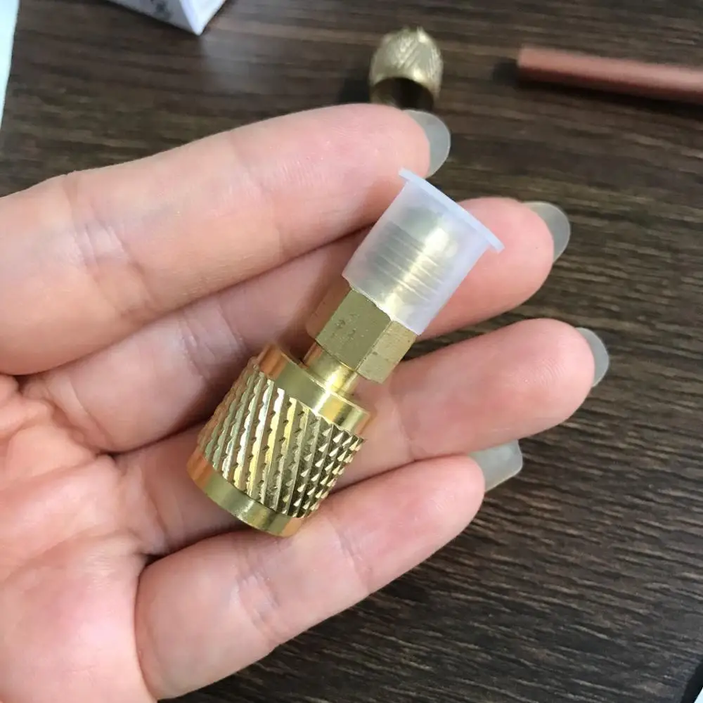 Brass R410A Adapter For Refrigerant HVAC Mini Split Air Conditioners 1/4" Male SAE to 5/16" Female SAE Charging Hose Pump