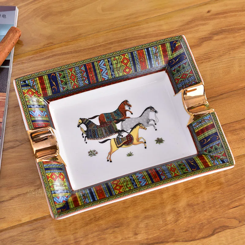 Porcelain Bone China Horse Design Outline In Gold Rectanglar Shape Ashtray Home Decoration Supplies Business Gfts