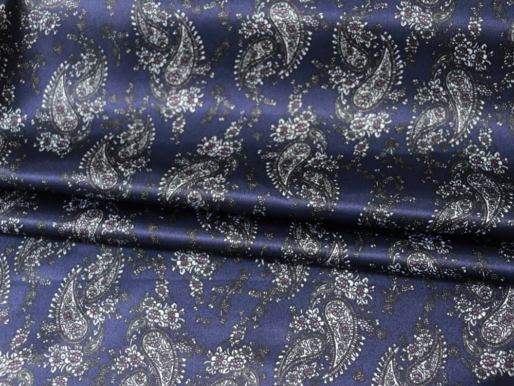 1 Meter x 1,48 Meter Retro-Paisley-Muster, weicher, seidiger Satinstoff, bedrucktes Charmeuse-Material für Futterschal – Detail 23
