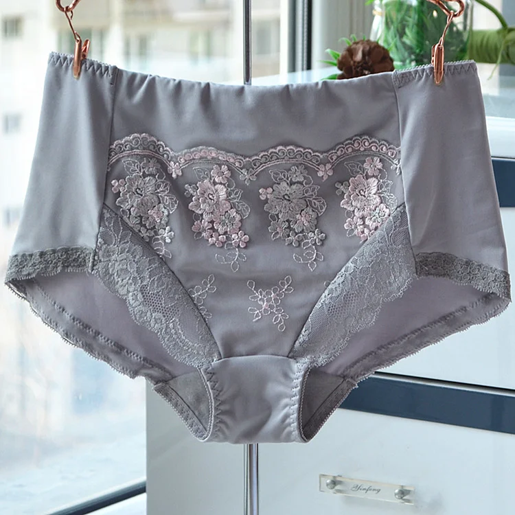 

Women's Panties Sexy Lace Underwear Floral Embroidery Mid-Waist Briefs Female Breathable Underpants Plus Size Lingerie