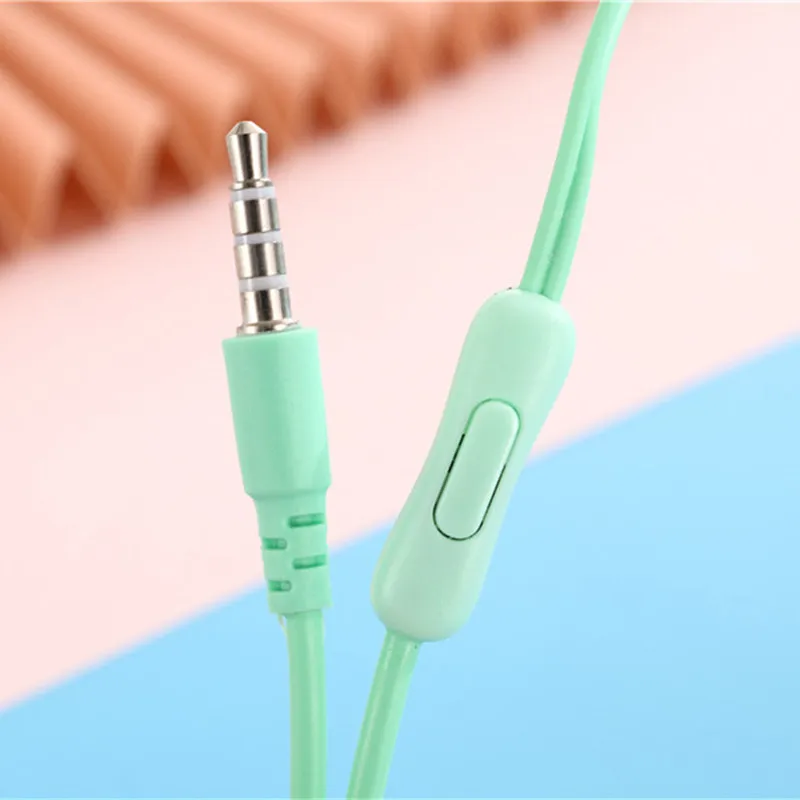 100 Pcs Portable Small Headphones 3.5mm In-ear Earphones Fashion Colors With Mic for Phone Xiaomi MP3 mp4