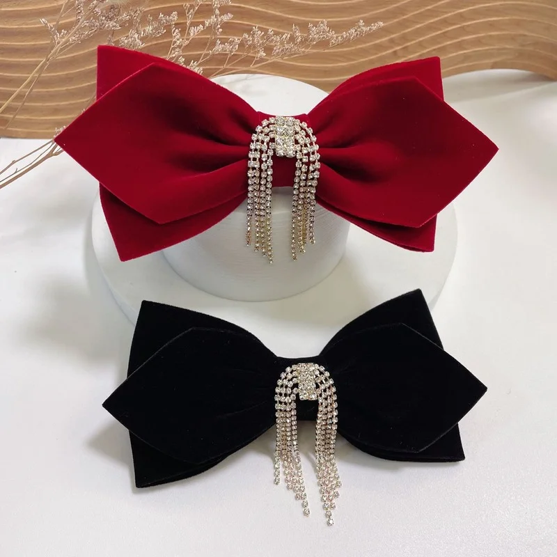 

New Velvet Bow Hairpins Rhinestone Tassel Spring Clip Hair Clips for Women Elegant Headpiece Luxulry Jewelry Hair Accessories