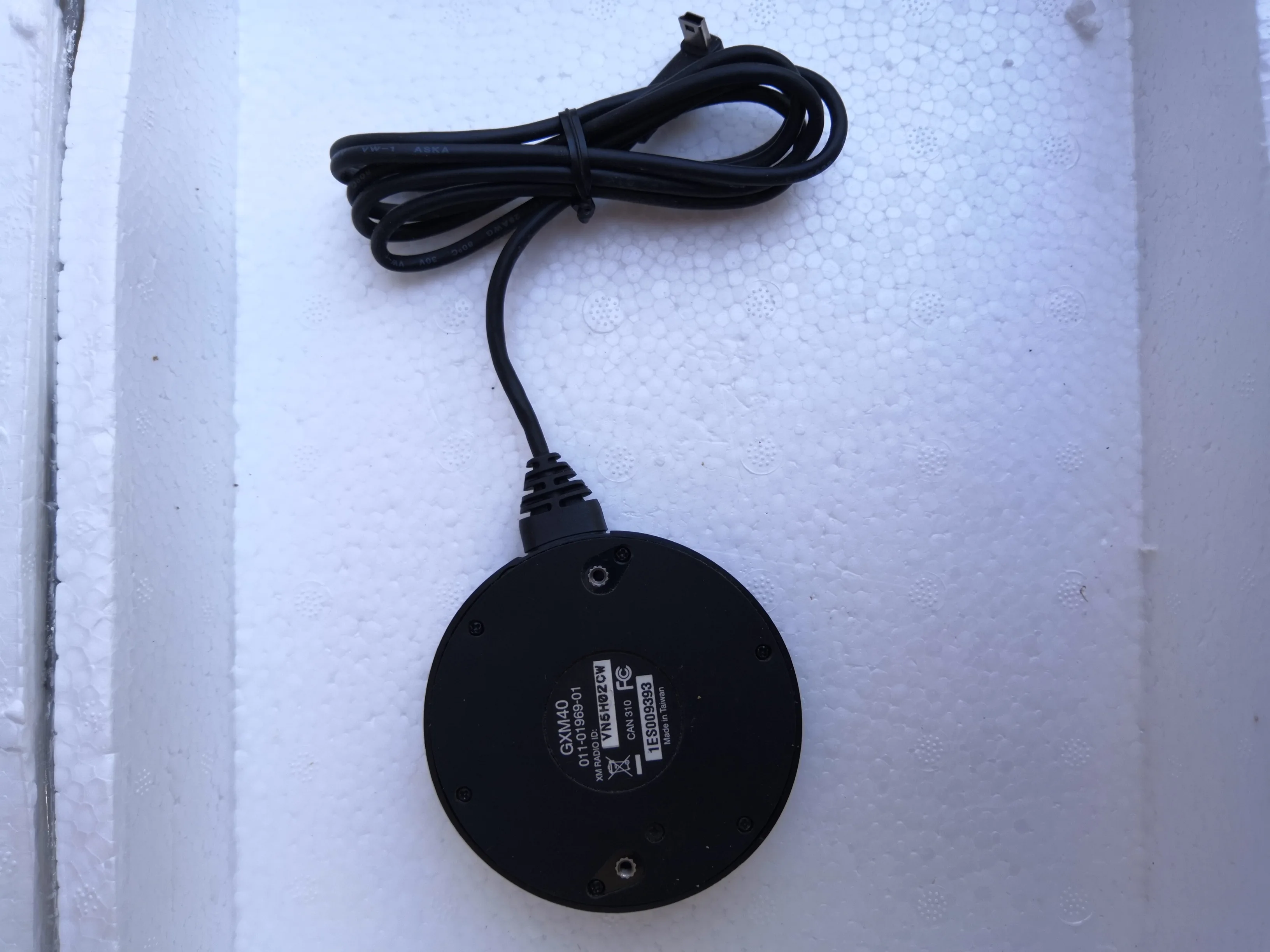 GARMIN GXM 40  SiriusXM  Satellite weather and radio antenna ,for garmin zumo and aviation gps.