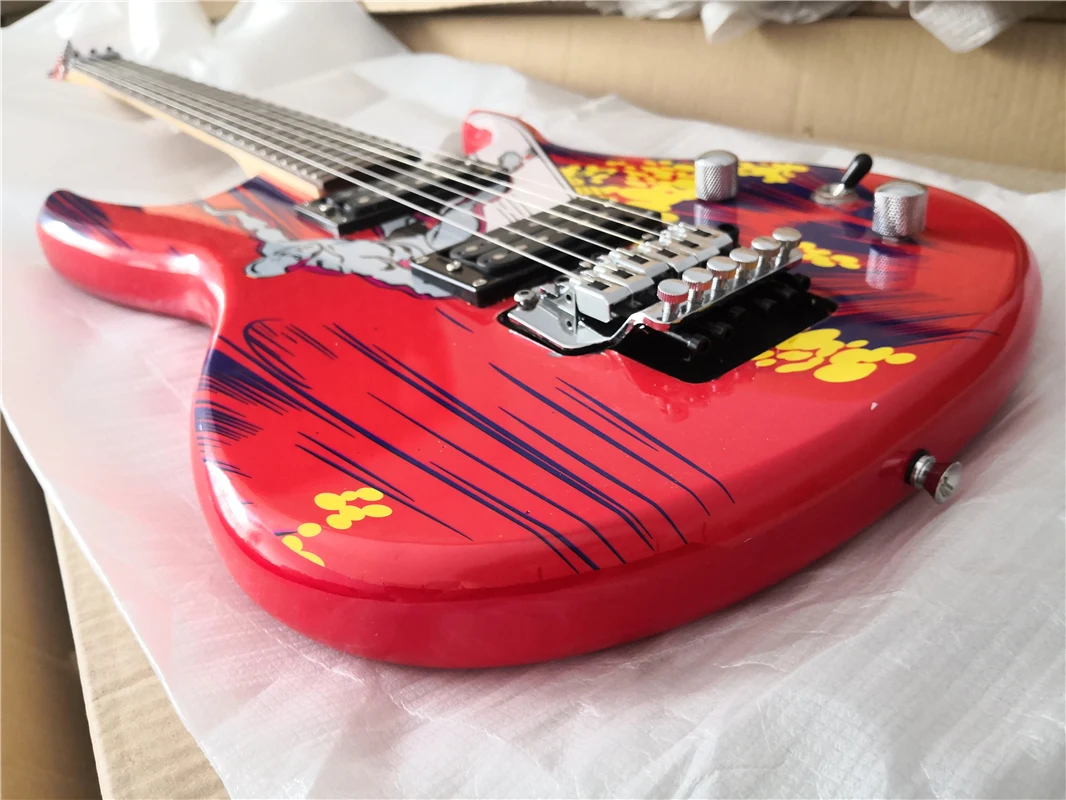 

Red guitar,tremolo bridge, basswood body, maple neck, rosewood fingerboard, surfer-patterned HH pickup
