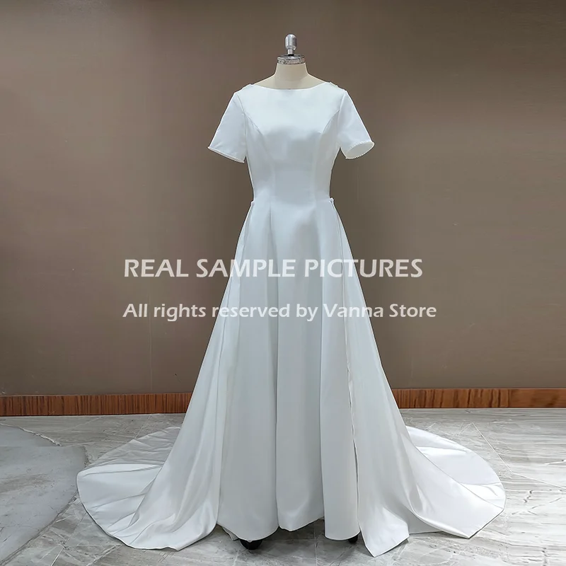 Vintage Satin Frauen Perlen Quadratischen Ausschnitt Hochzeit Ball Kleider Große Größe Prinzessin Backless Bogen Brautkleid Lange Zug Hochzeit