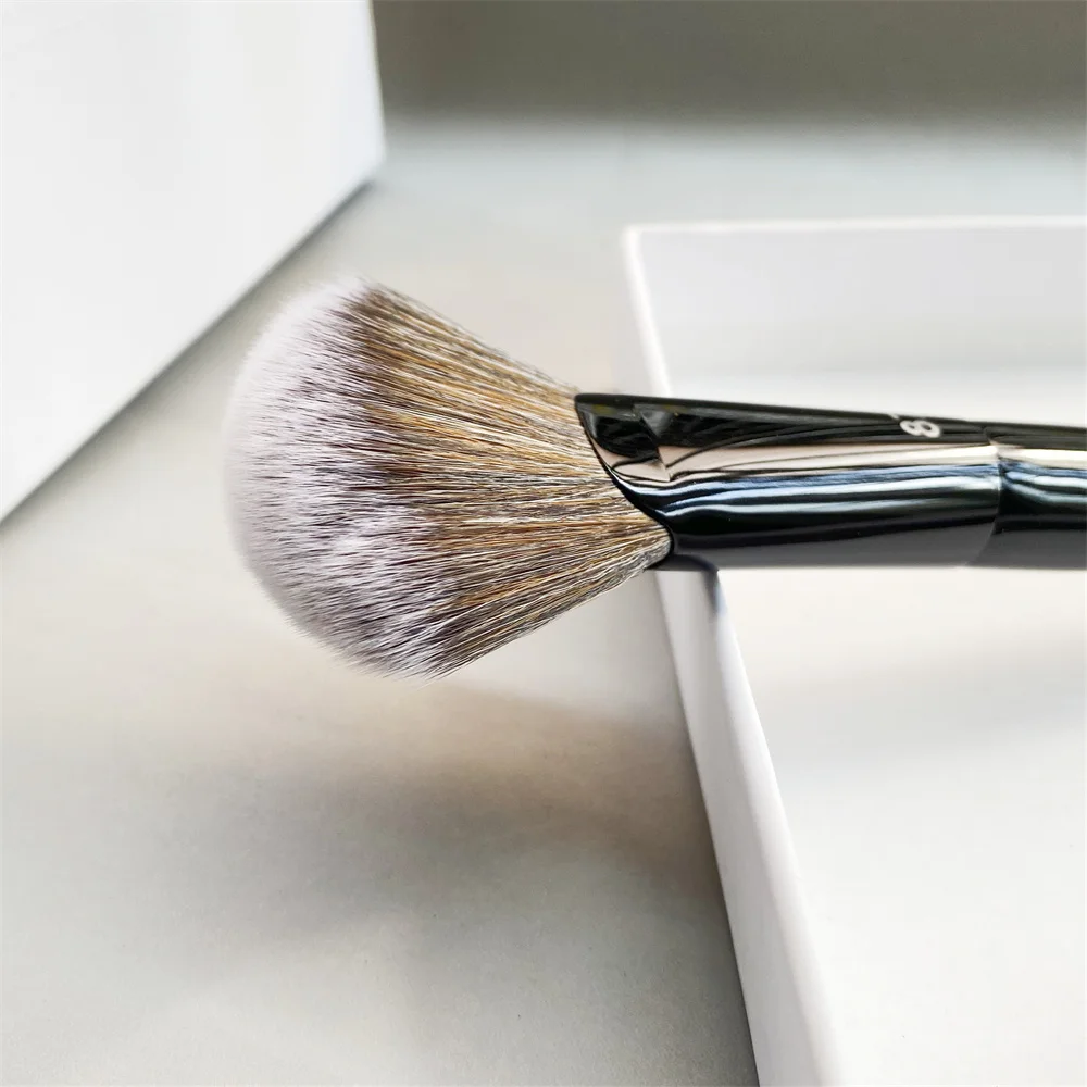 New PRO Highlight Fan Makeup Brush #87 - Soft Bristle Fan Shaped Effortless All-Over Highlighting Powder Cosmetics Beauty Tools